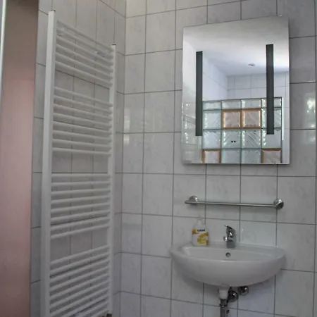 Sturmfeld Ferienwohnung 4 بيت للعطل *